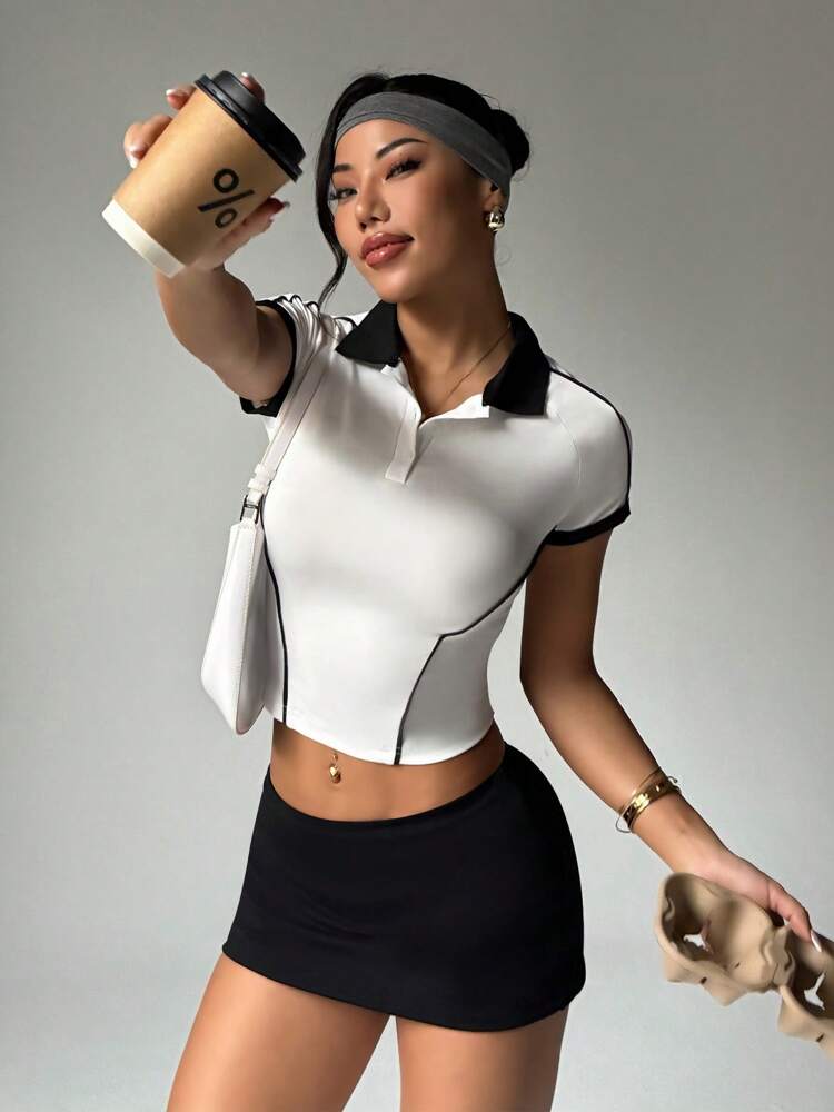 Women's Contrast Color Polo Collar Cropped Sports T-Shirt – Fitted Activewear for Gym, Tennis, and Casual Wear