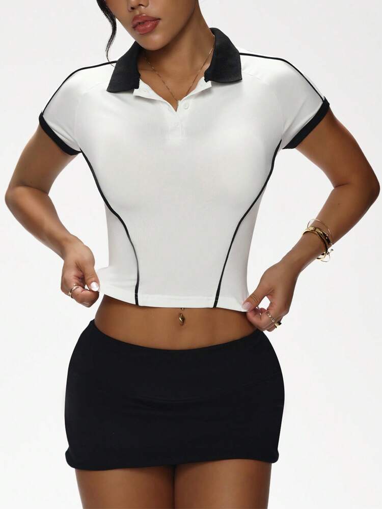 Women's Contrast Color Polo Collar Cropped Sports T-Shirt – Fitted Activewear for Gym, Tennis, and Casual Wear